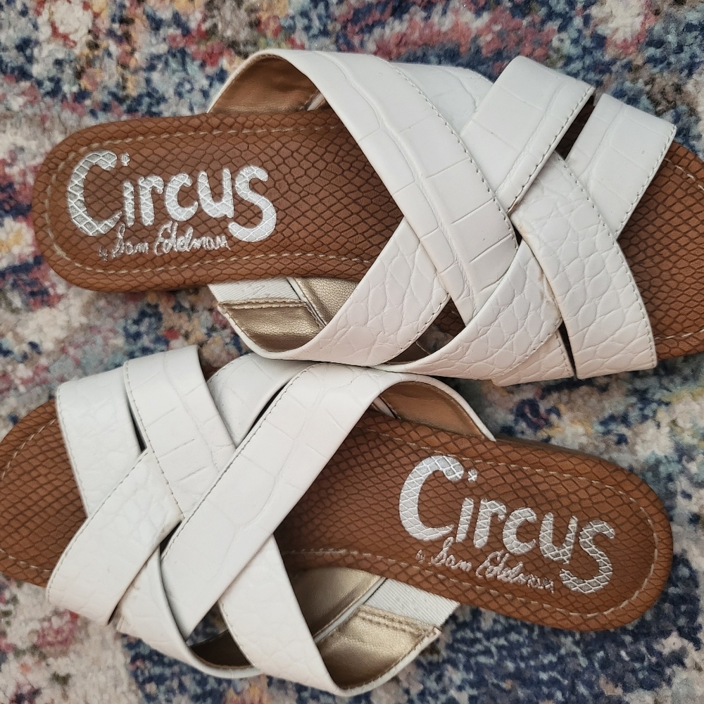 Circus 5.5 flats white